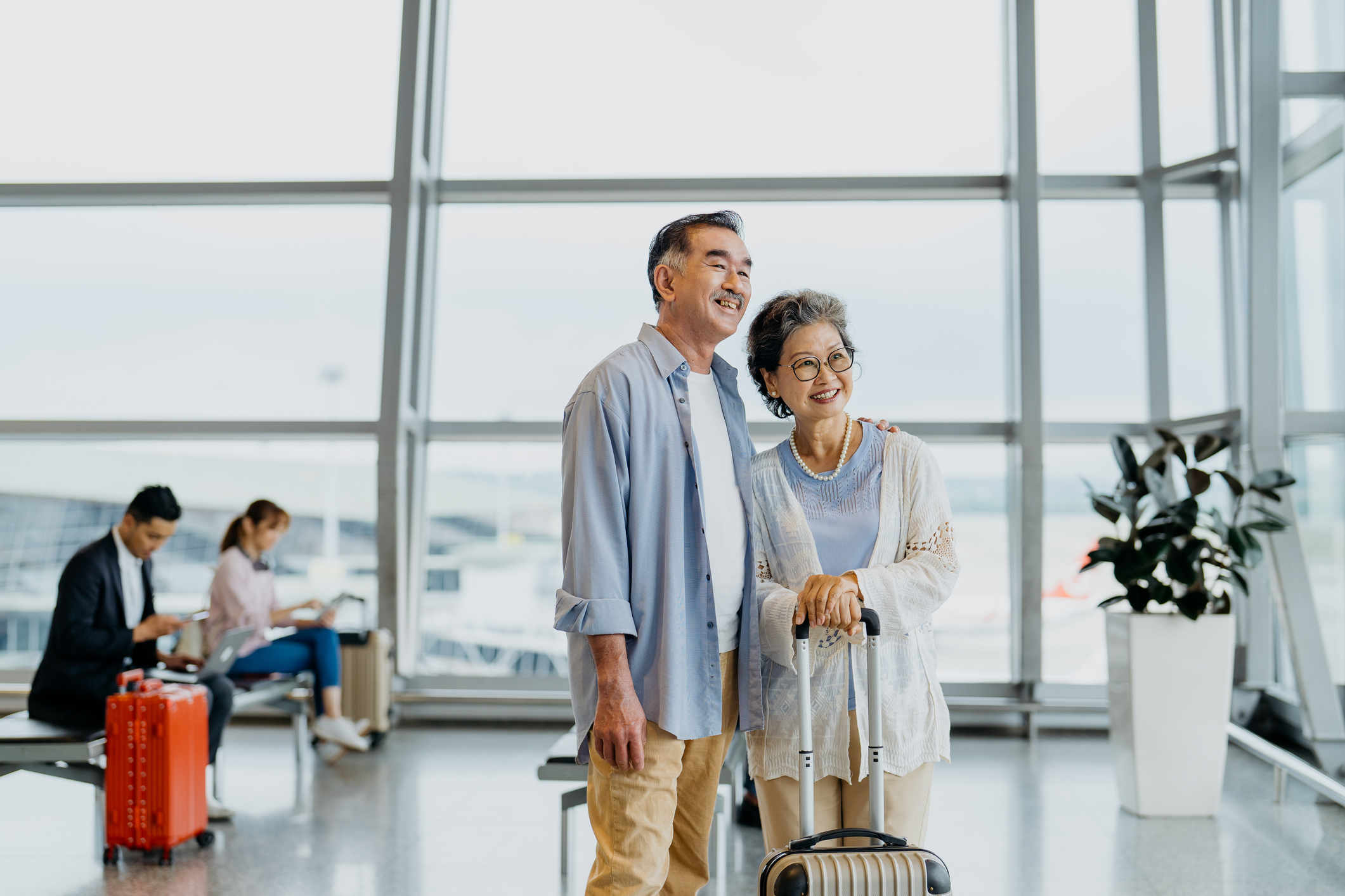 9 Essential Travel Tips for Older Adults
