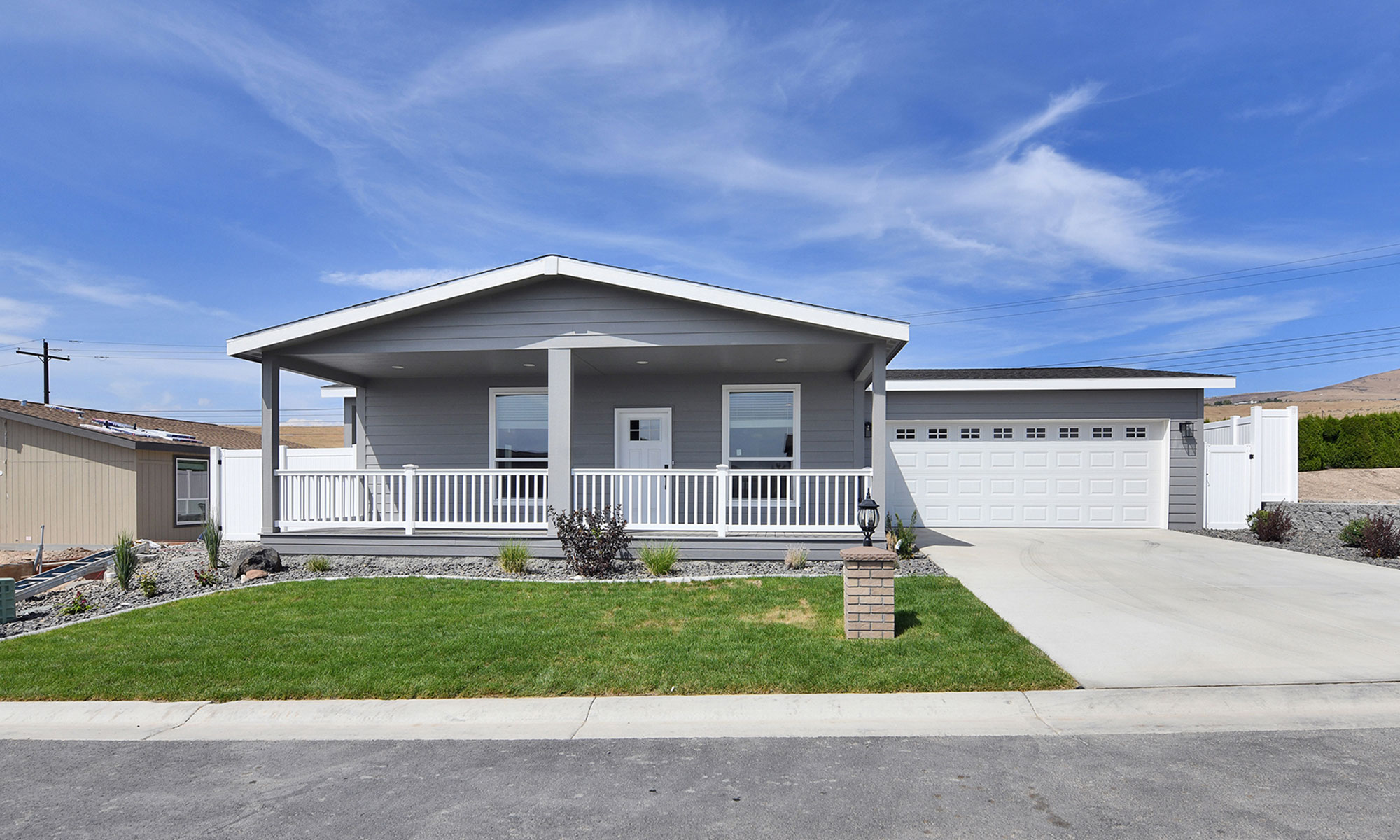 Sunflower II exterior